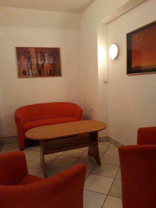 Hotel As Biala Podlaska Luaran gambar